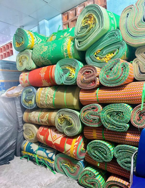 Chiếu Nhựa Gấp – Nhiều Kích Thước, Mẫu Mã Đẹp - Giá Sỉ